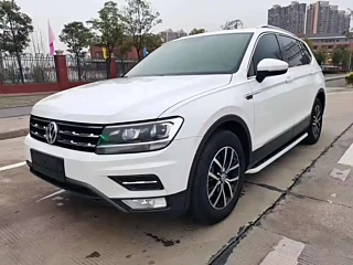 VOLKSWAGEN TIGUAN L 2017