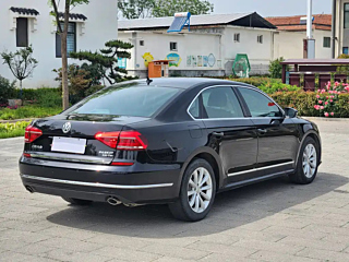 VOLKSWAGEN PASSAT 2017