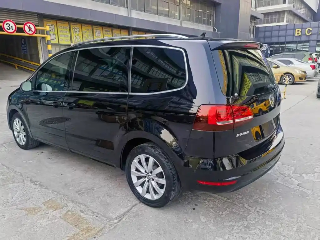 VOLKSWAGEN SHARAN 2014