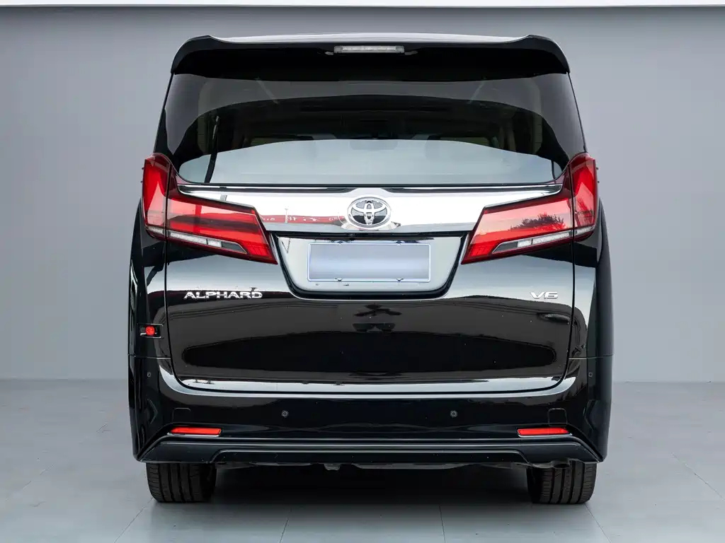 TOYOTA ALPHARD 2018