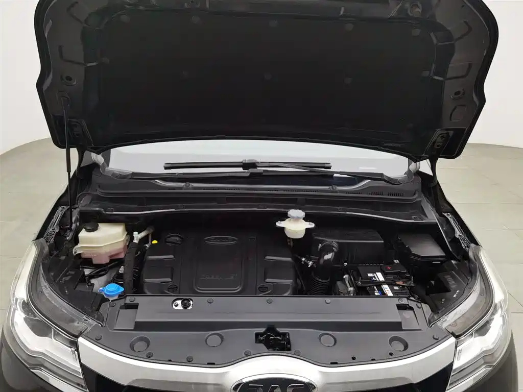 JAC REFINE R3 2018