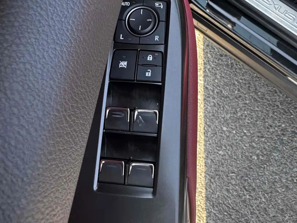 LEXUS NX 2023