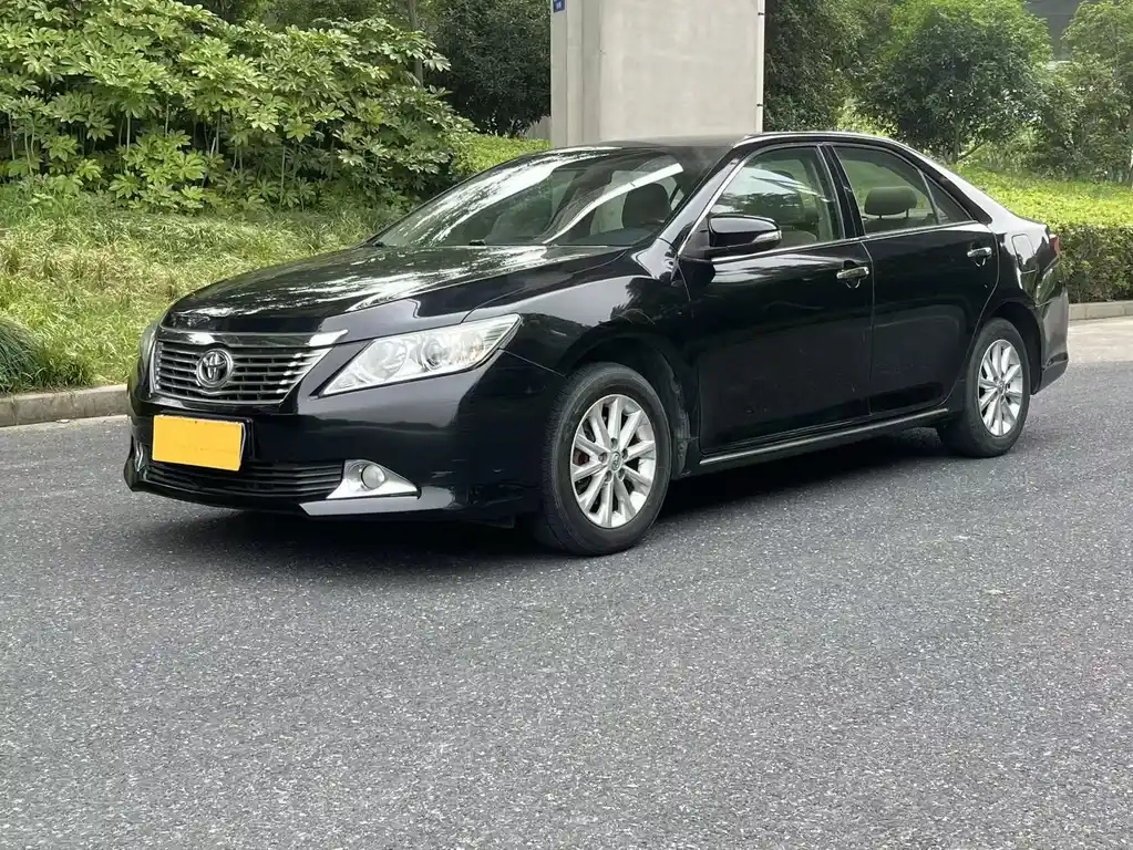 TOYOTA CAMRY 2013