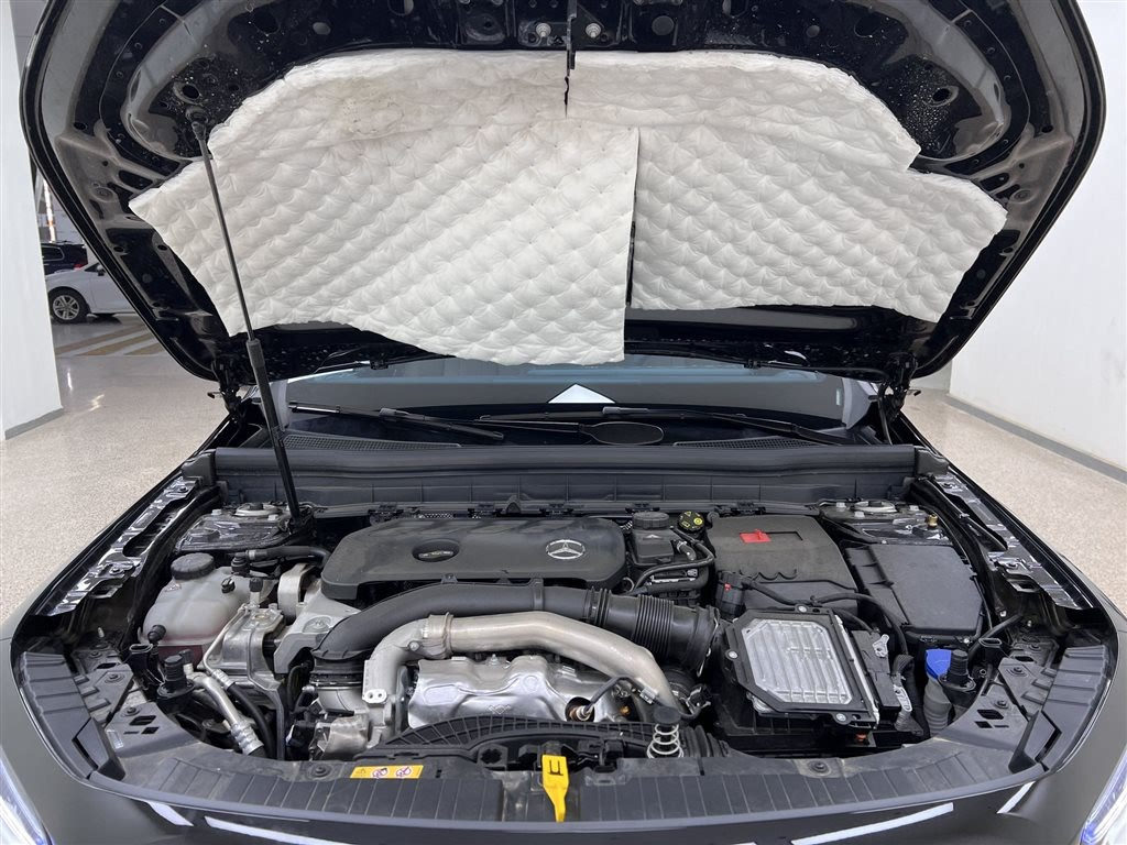 MERCEDES BENZ GLB 2024