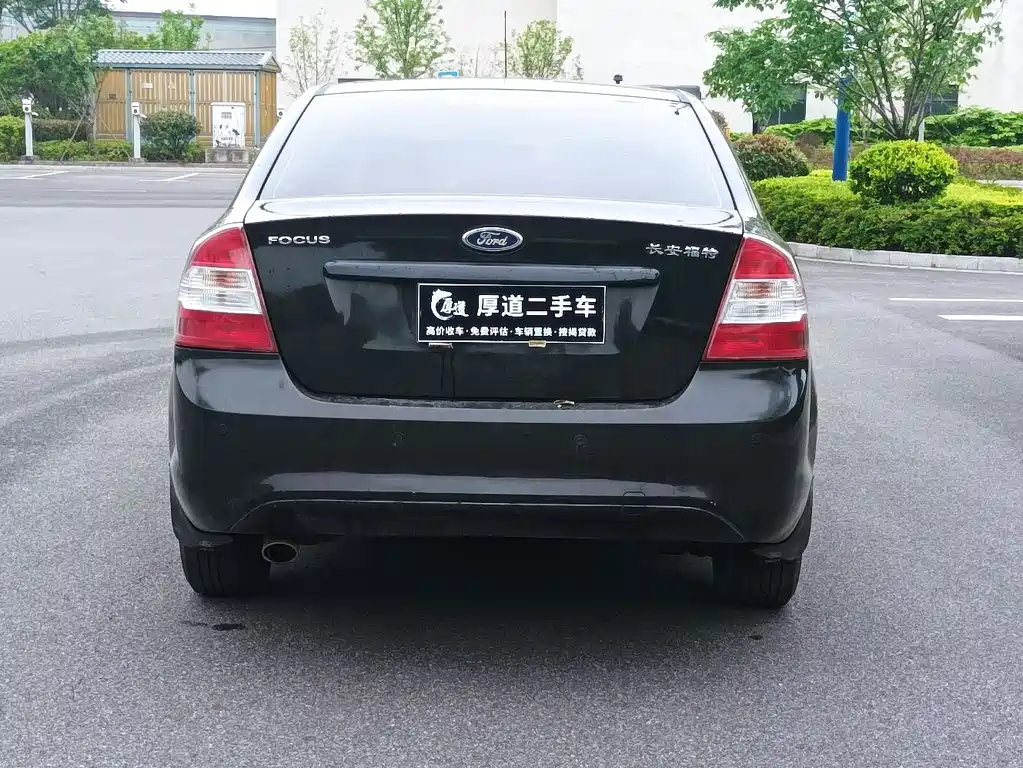 FORD FOCUS 2011