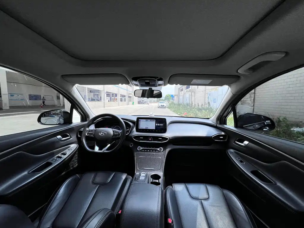 HYUNDAI SANTAFE 2020