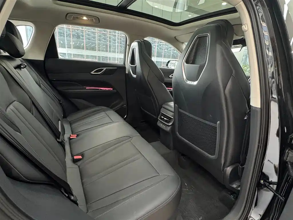 HONGQI HS3 PHEV 2024