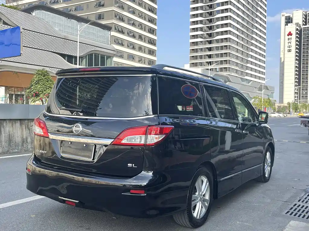 NISSAN QUEST 2014