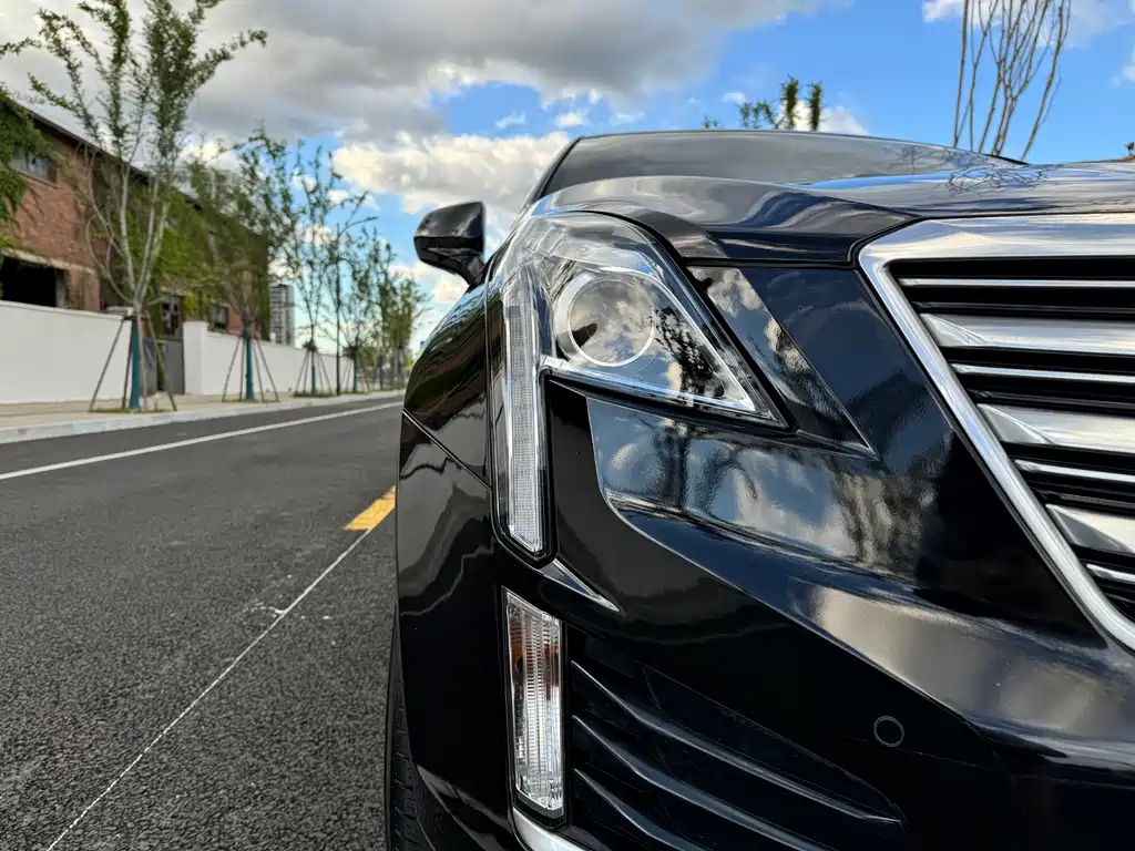 CADILLAC XT5 2018