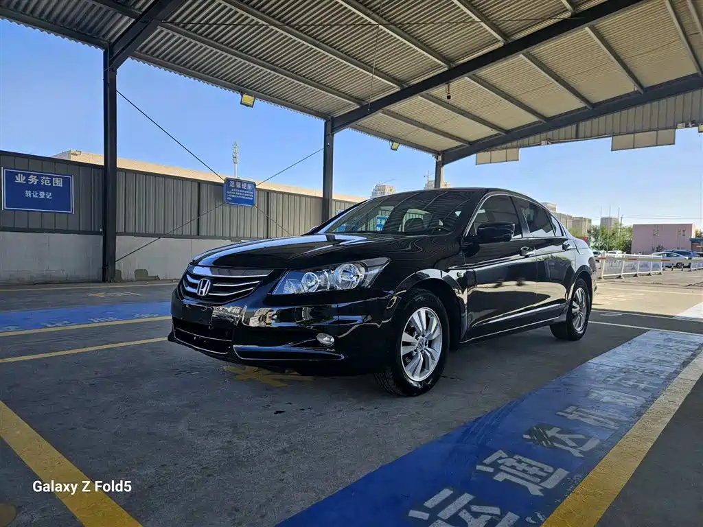 HONDA ACCORD 2011