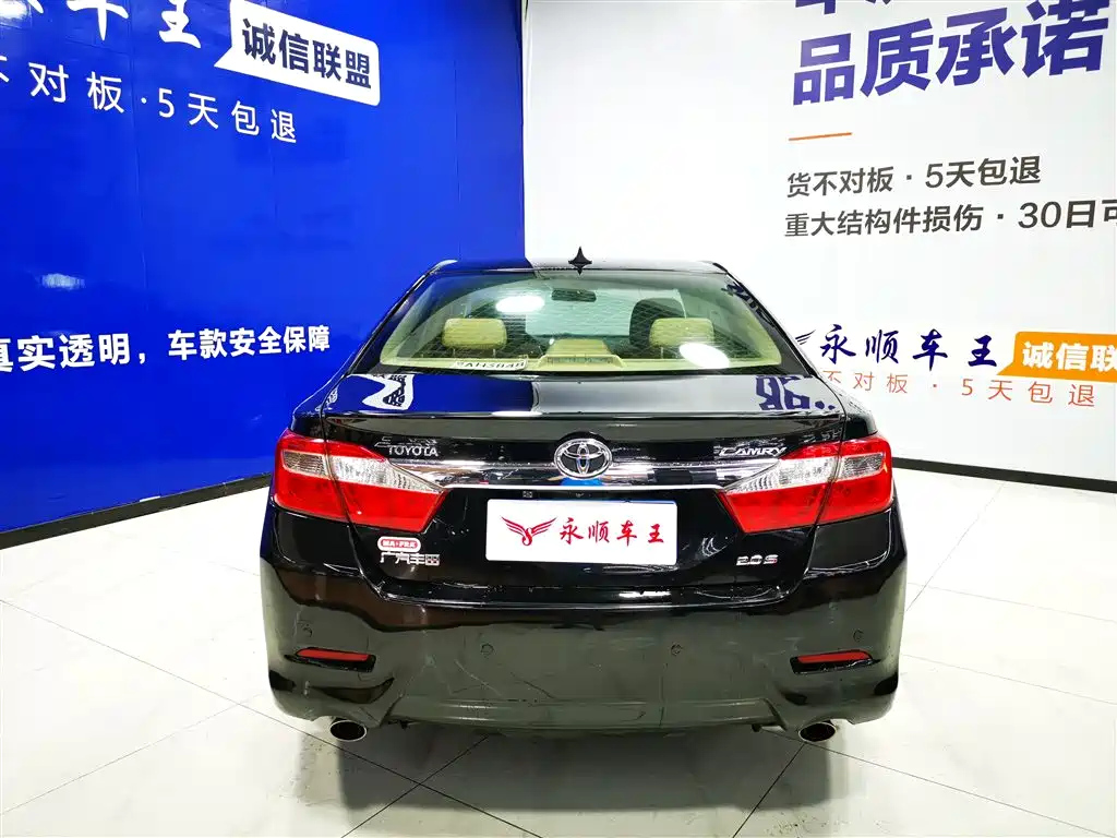 TOYOTA CAMRY 2012