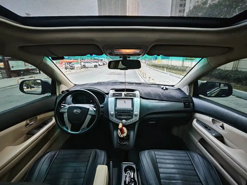 BYD S6 2013