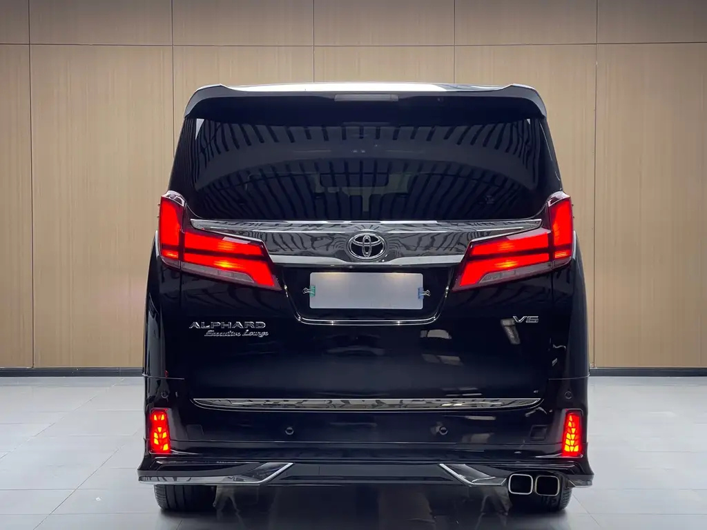 TOYOTA ALPHARD 2018