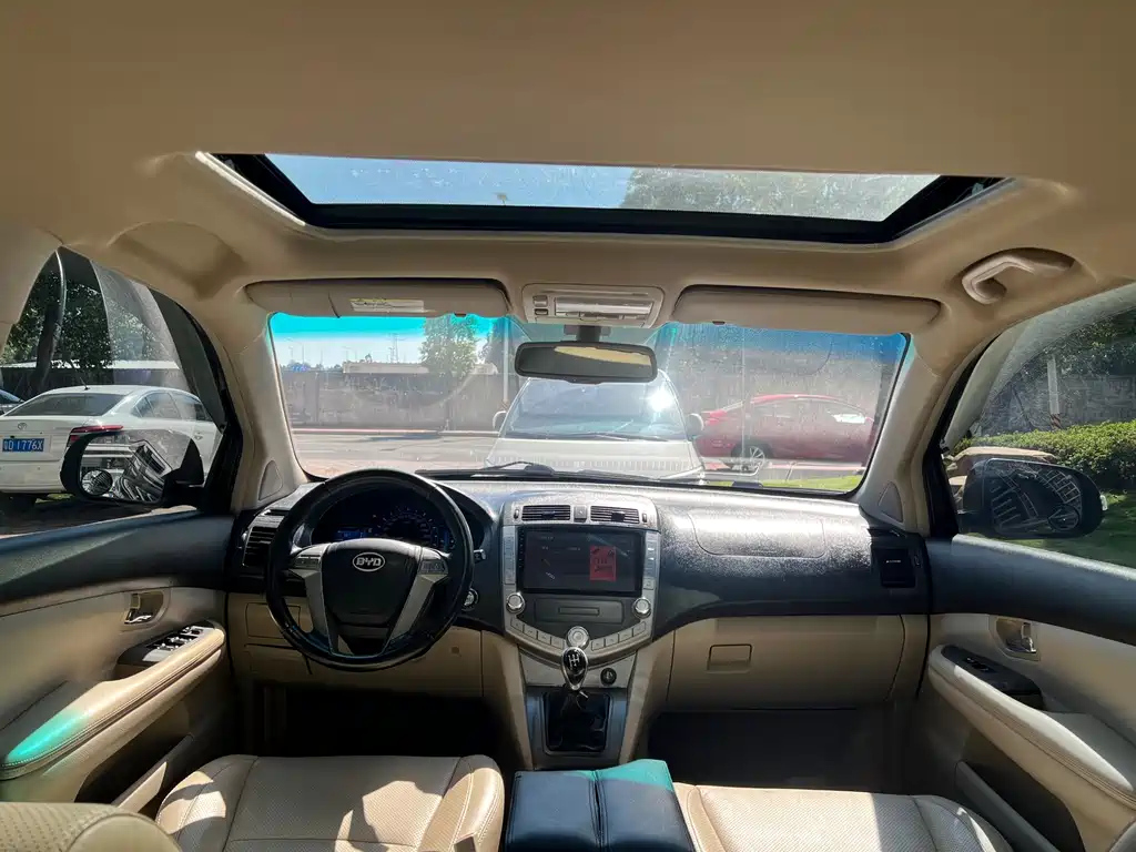 BYD S6 2013