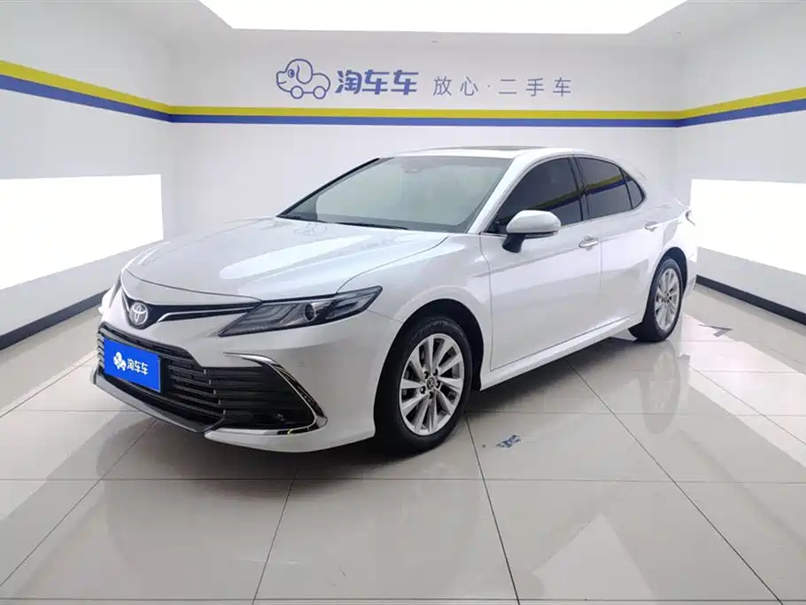 TOYOTA CAMRY 2021