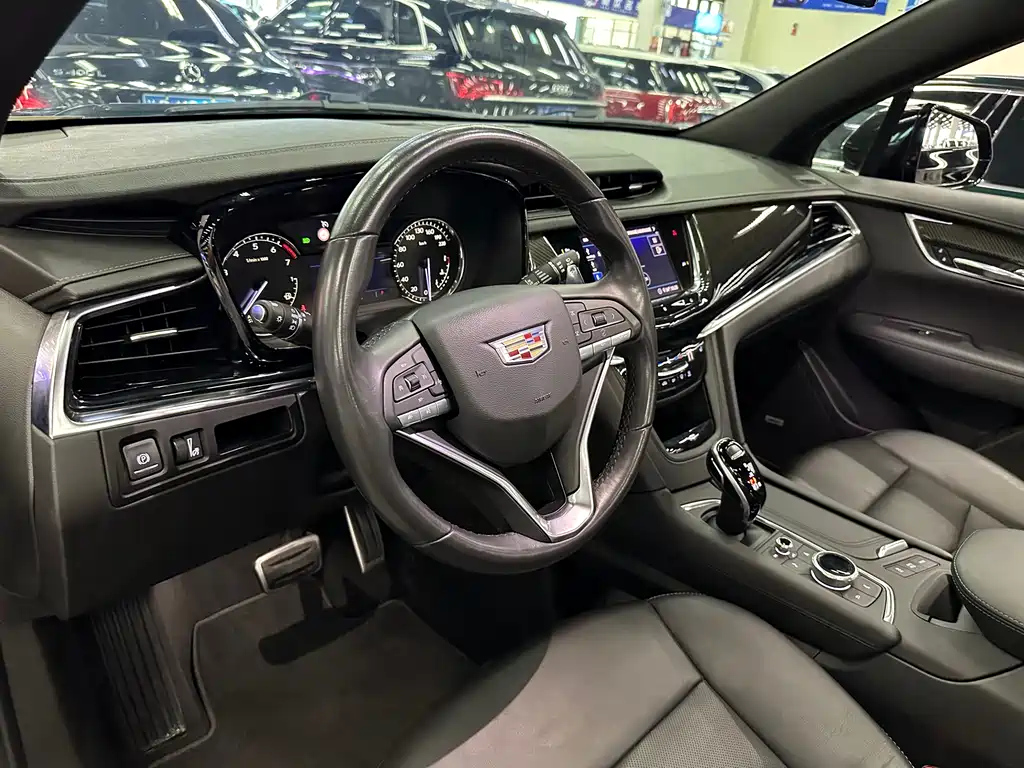 CADILLAC XT6 2021