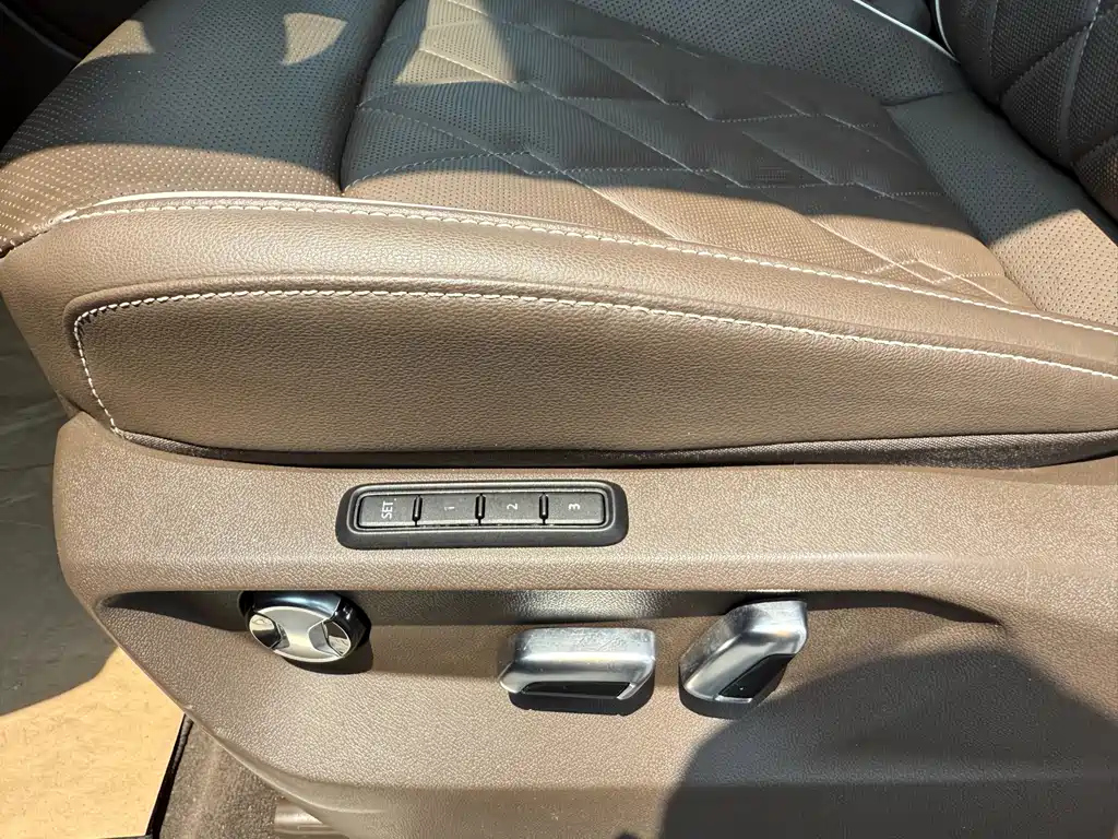 VOLKSWAGEN VILORAN 2020