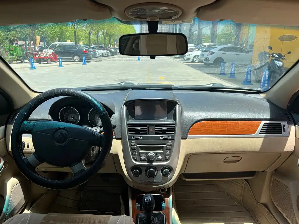 BUICK EXCELLE 2012