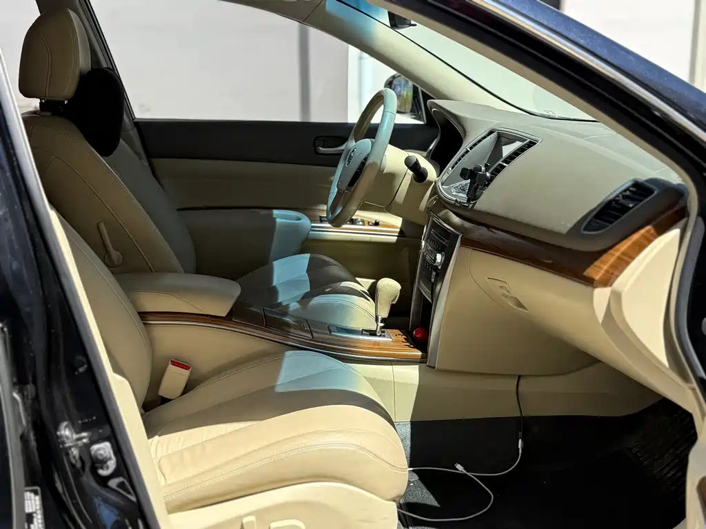 NISSAN TEANA 2012