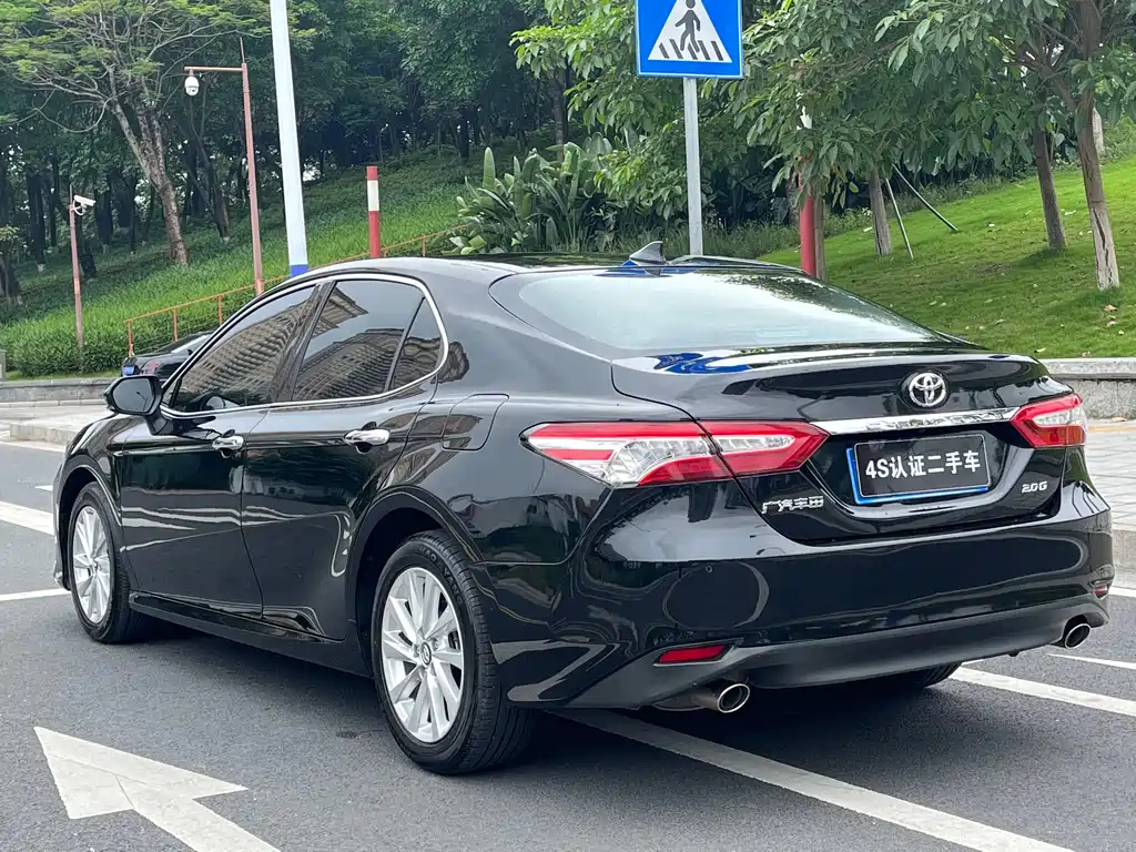 TOYOTA CAMRY 2021