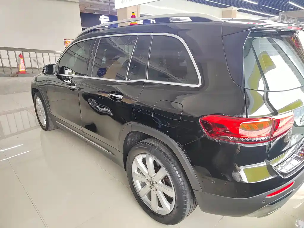 MERCEDES BENZ GLB 2020