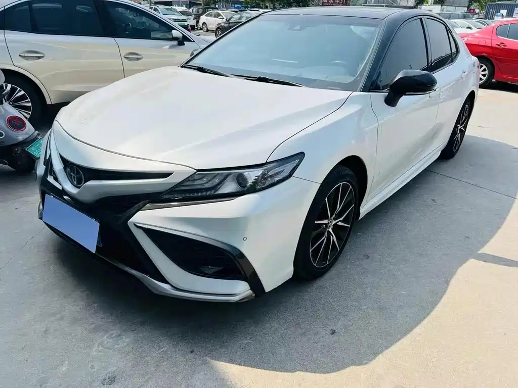 TOYOTA CAMRY 2022