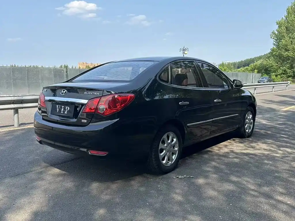 HYUNDAI CELESTA 2010