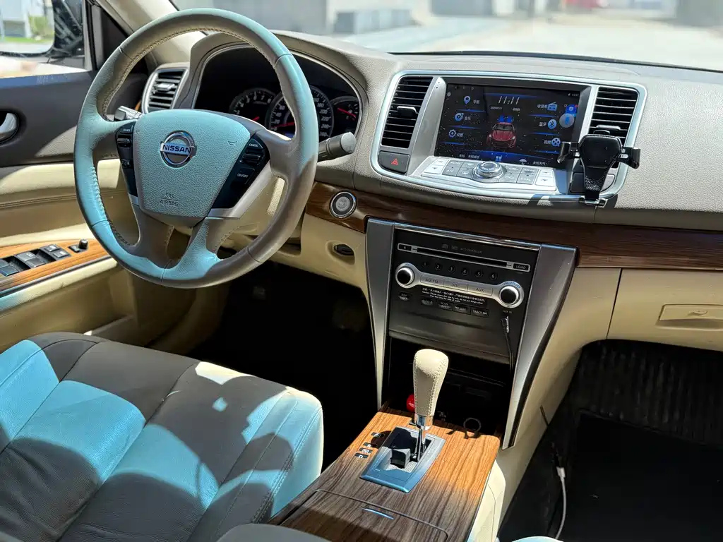 NISSAN TEANA 2012
