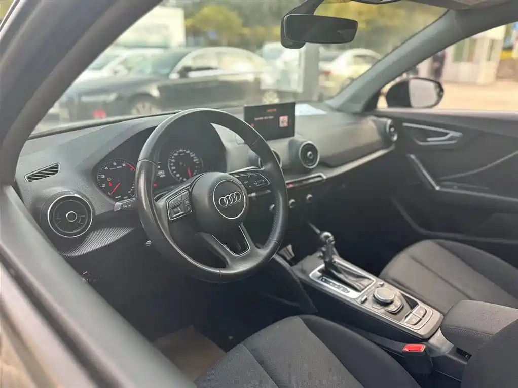 AUDI Q2L 2020
