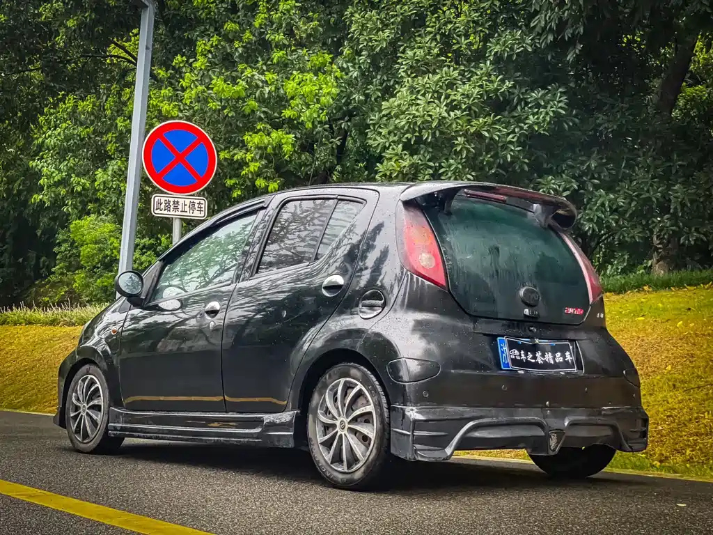 BYD F0 2015
