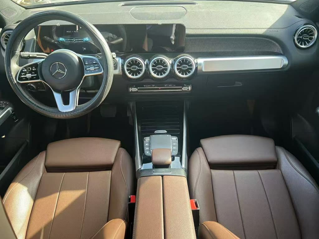 MERCEDES BENZ GLB 2021