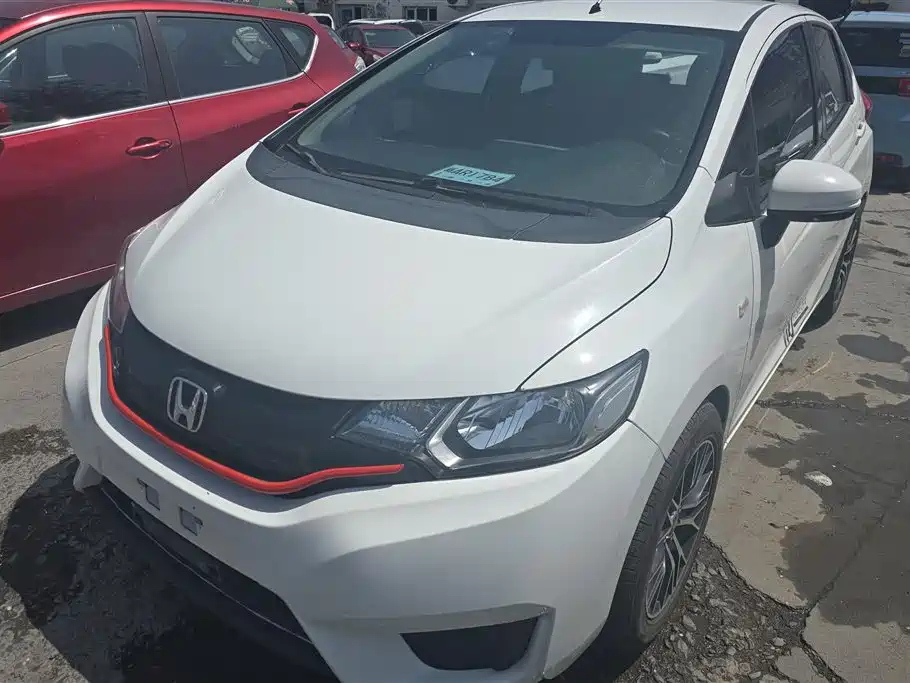 HONDA FIT 2016