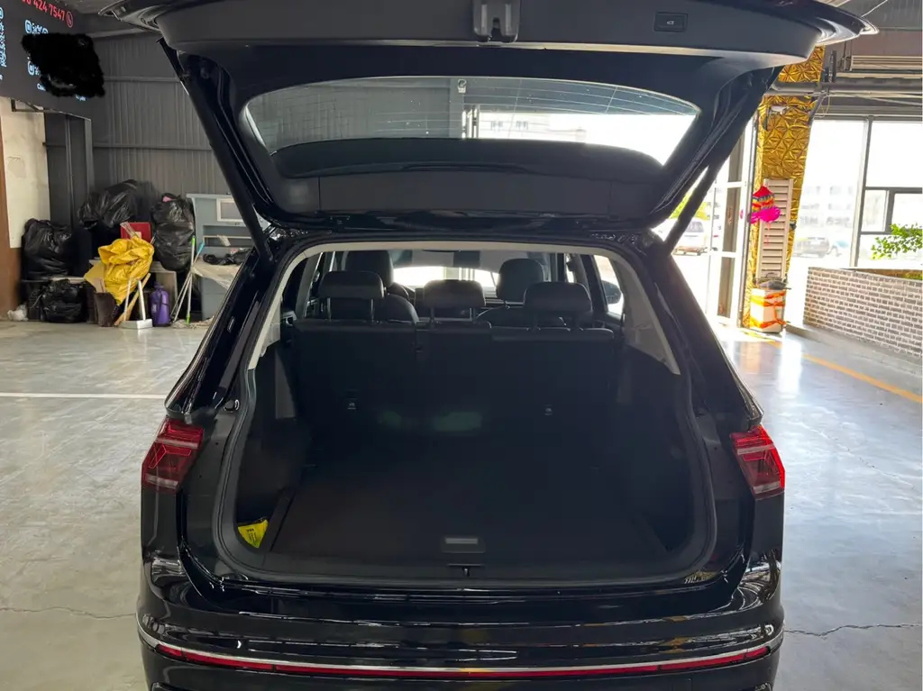 VOLKSWAGEN TIGUAN L 2022