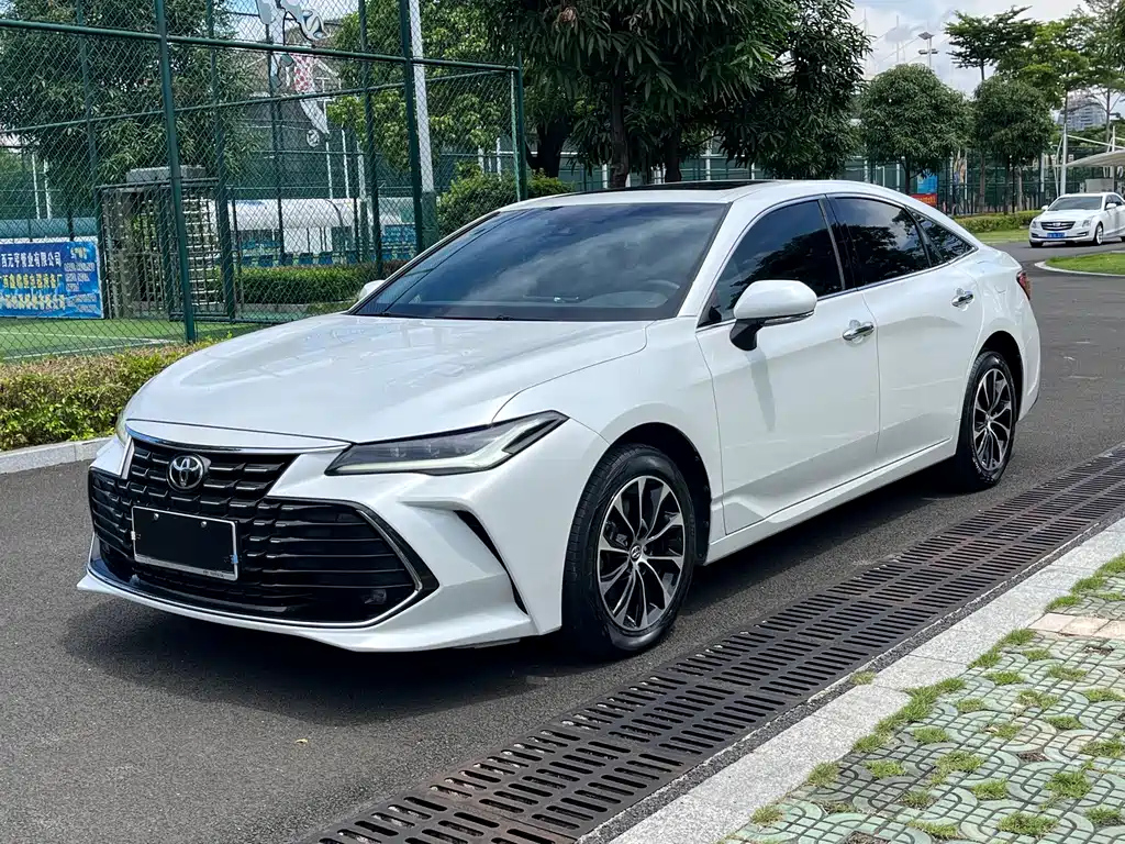 TOYOTA AVALON 2022