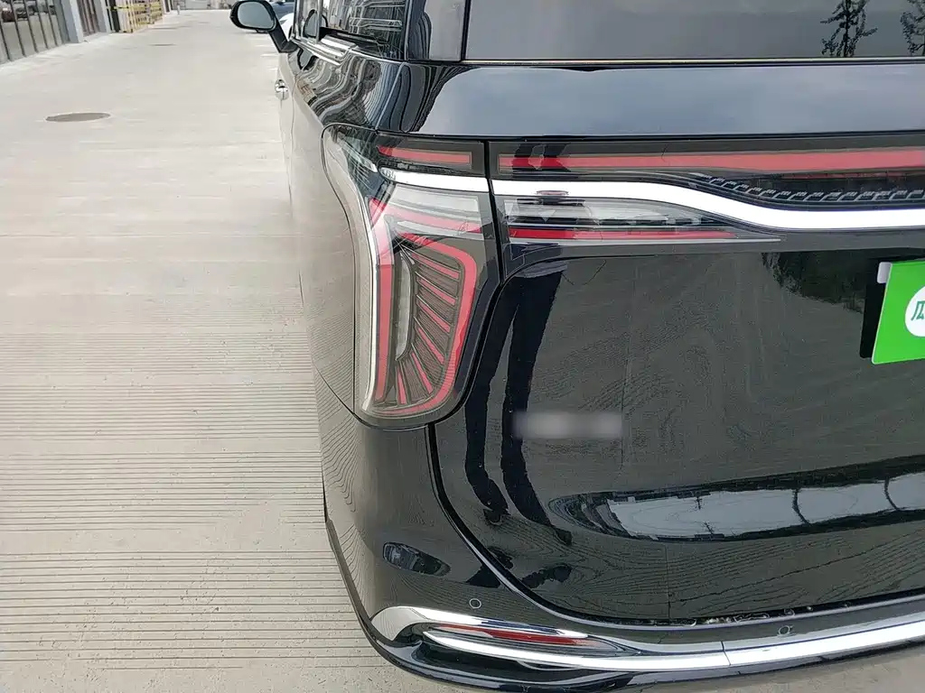 HONGQI HQ9 2023
