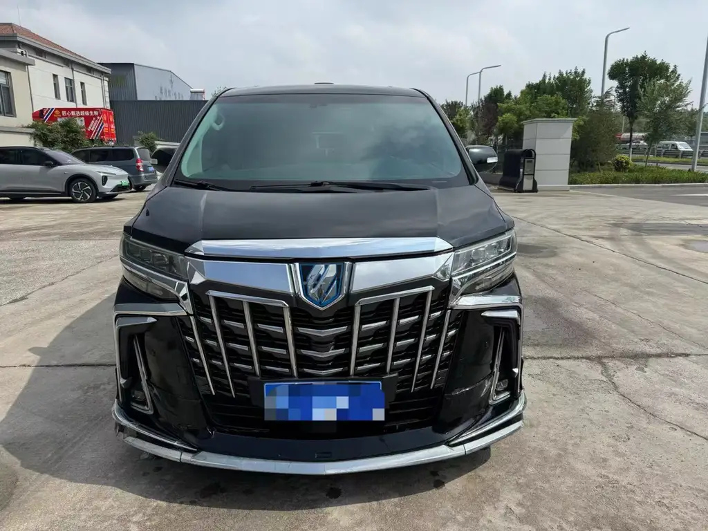 TOYOTA ALPHARD 2011