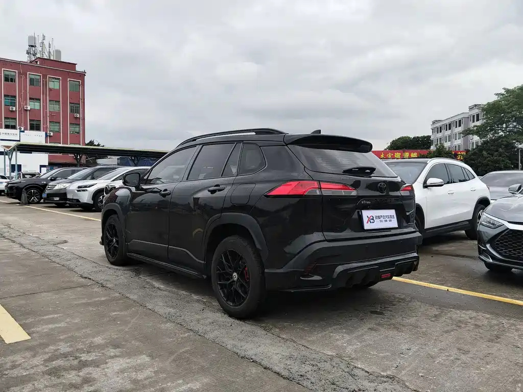 TOYOTA COROLLA CROSS 2024