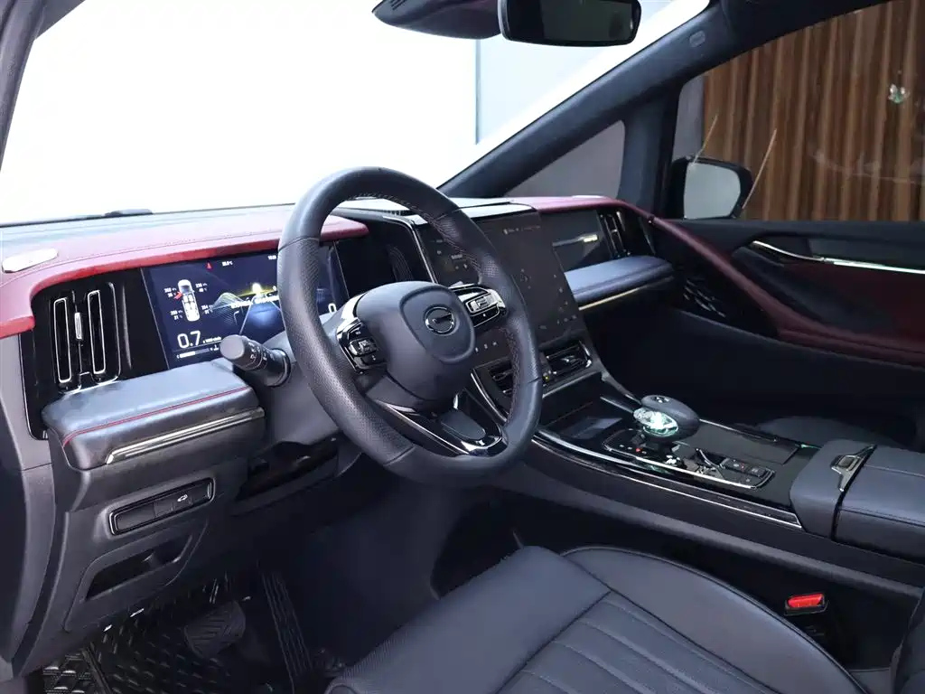 TRUMPCHI M8 2023