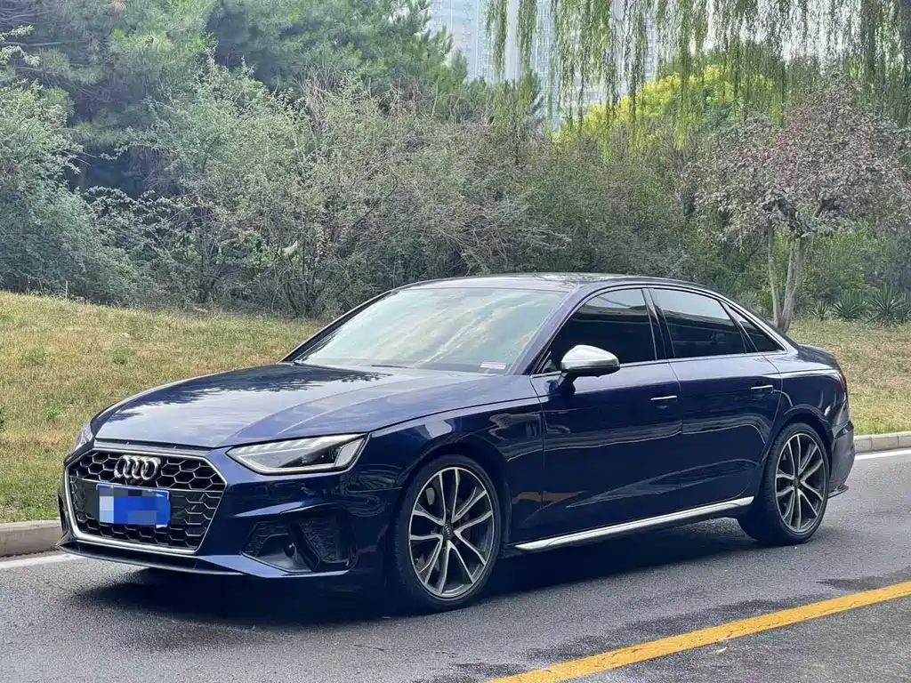 AUDI S4 2020