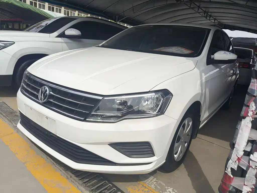 VOLKSWAGEN JETTA 2017