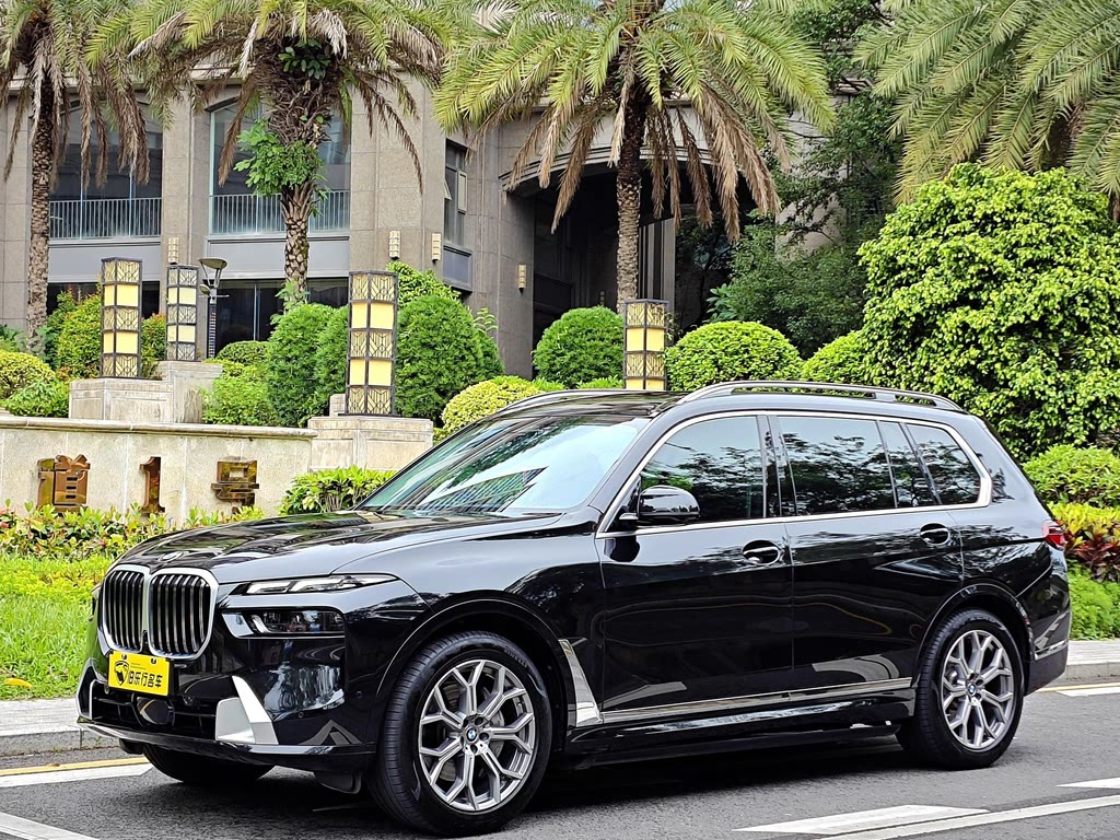 BMW X7 2024