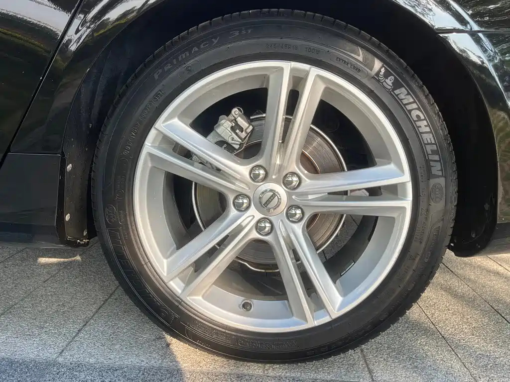 VOLVO S90 2017