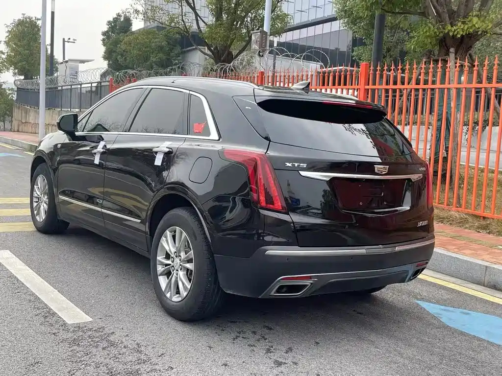 CADILLAC XT5 2020