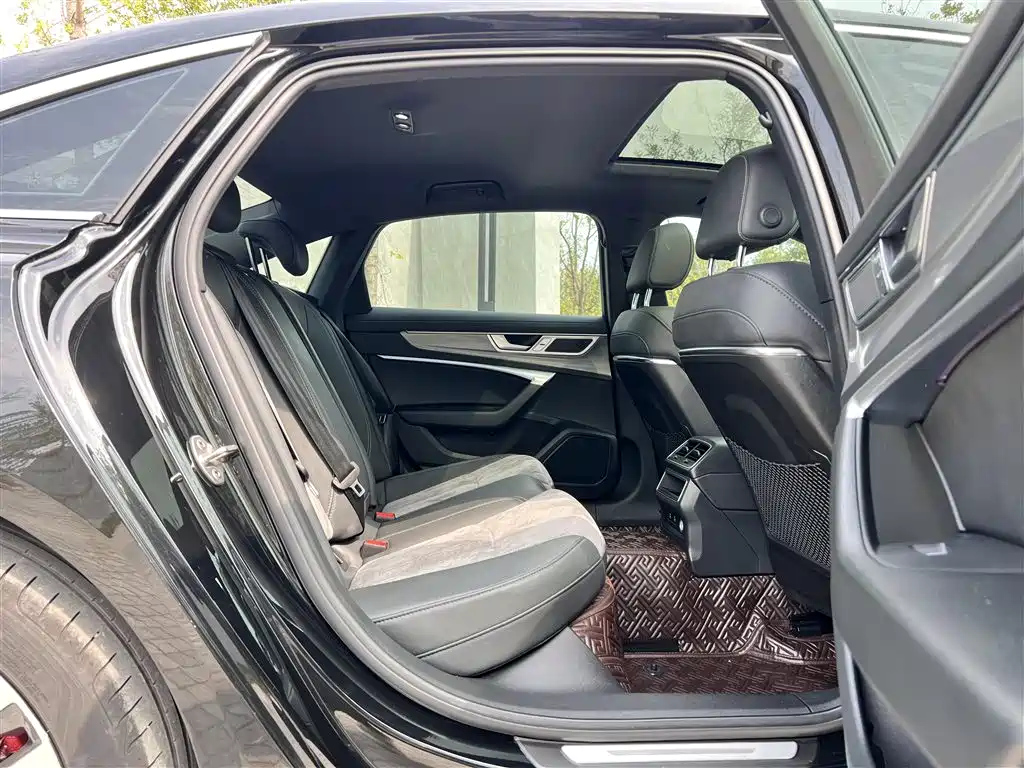 AUDI A6L 2023