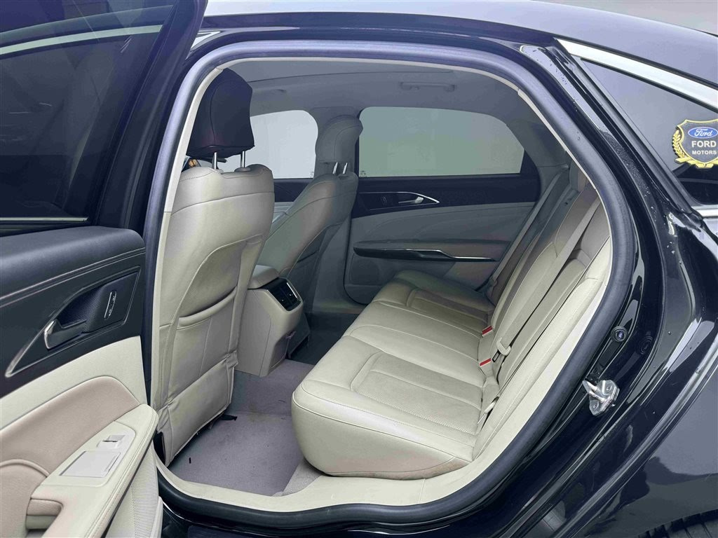 FORD TAURUS 2015