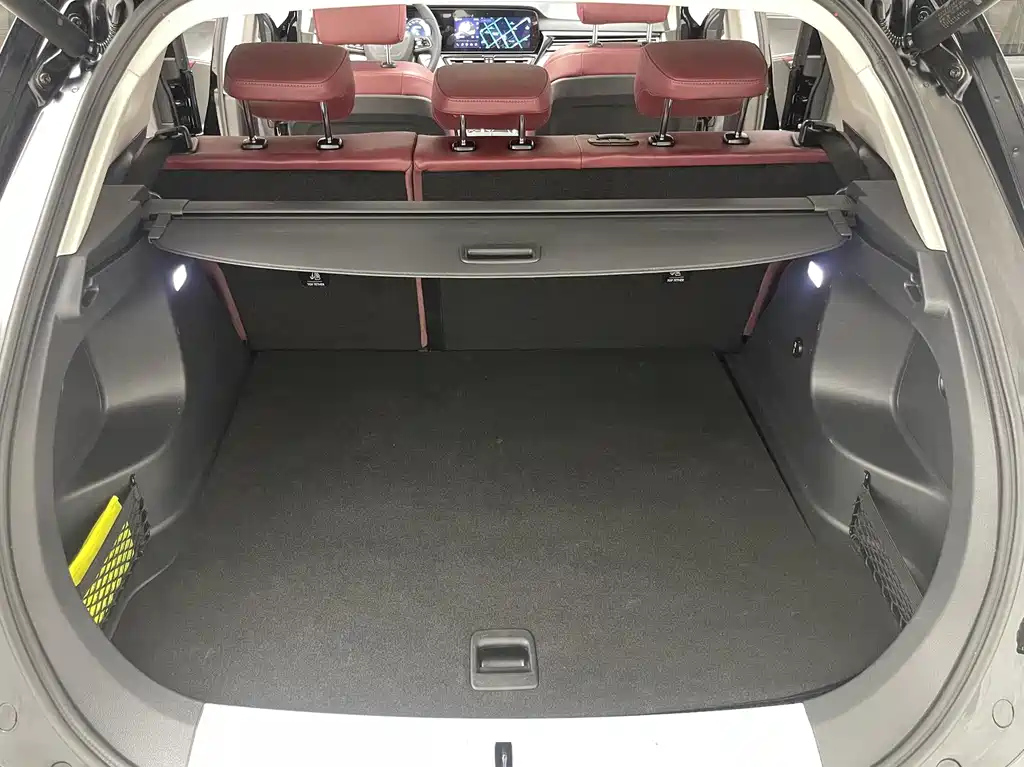 HONGQI HS5 2023
