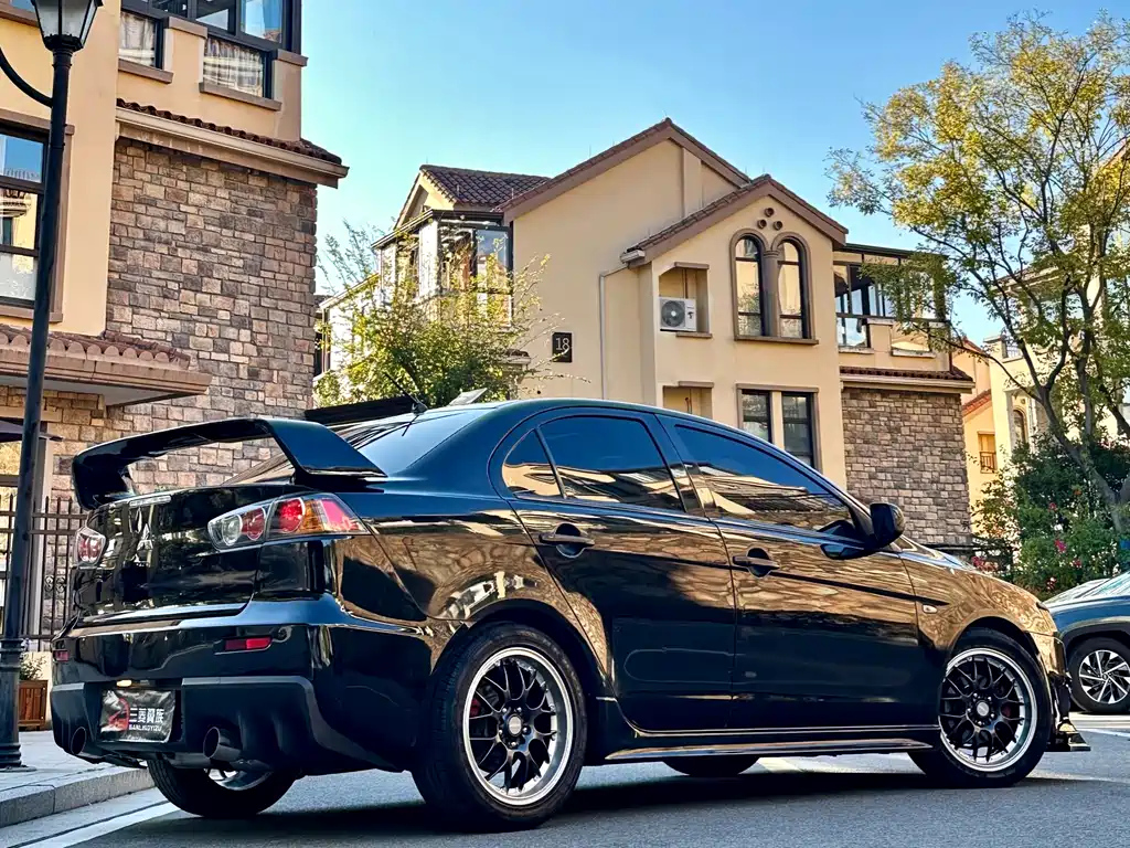 MITSUBISHI LANCER EX 2012