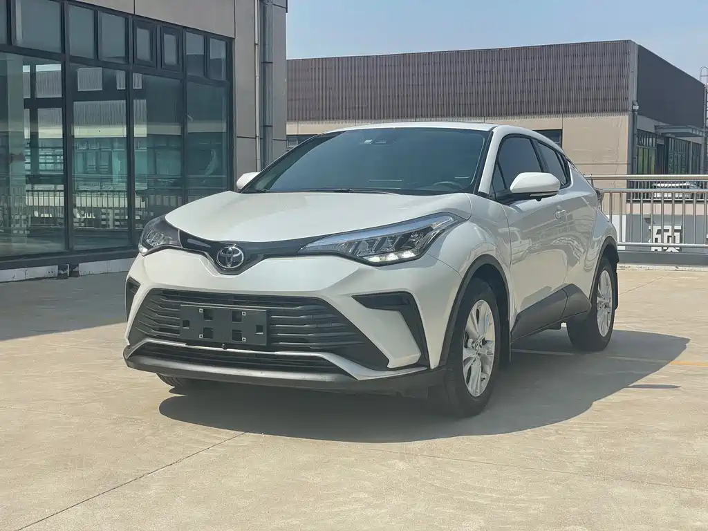 TOYOTA IZOA 2022