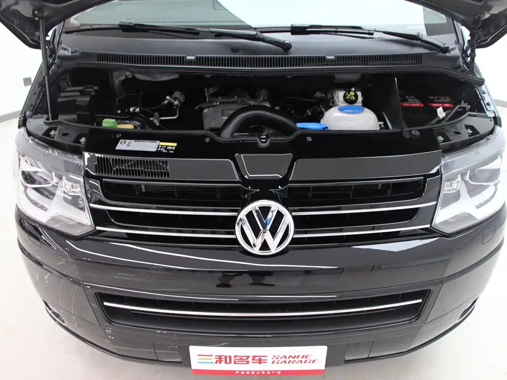 VOLKSWAGEN MULTIVAN 2014