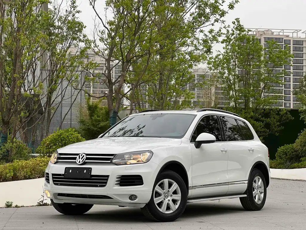VOLKSWAGEN TOUAREG 2014